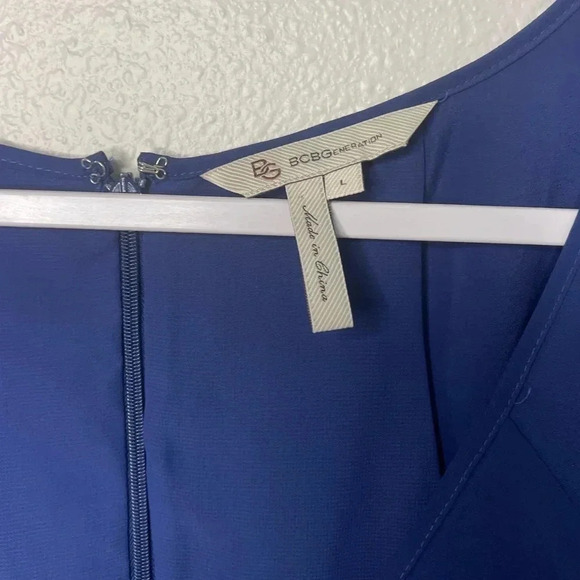 🌸BCBGeneration Shift Pocket Dress - Picture 2 of 7